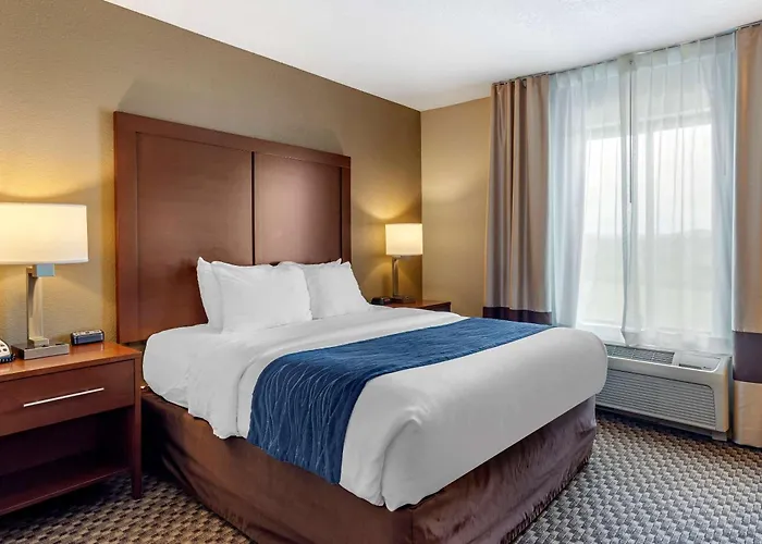 Comfort Inn & Suites Blue Ridge